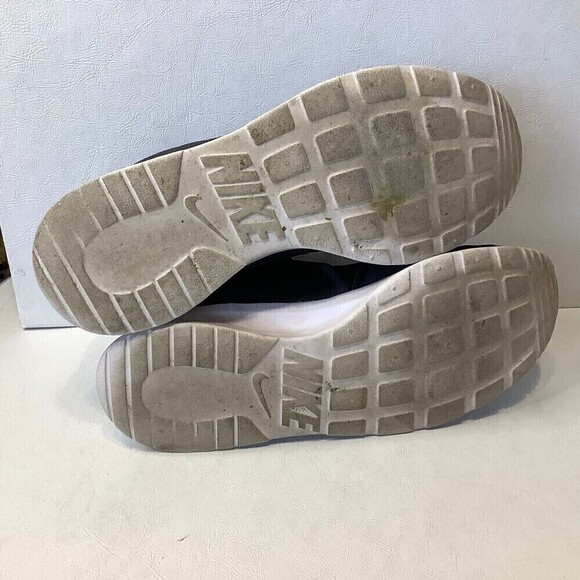 Women's Nike Tanjun Premium Running Shoes Black Size 8.5 Style #917537-003 - Picture 6 of 7